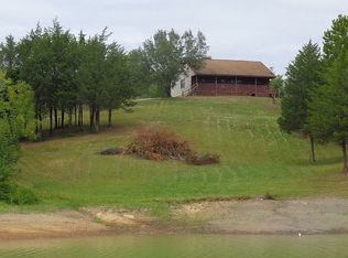 2421 Carol Ln, Dandridge, TN 37725