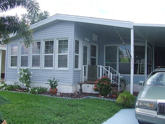 3rd image of 324 Killarney Cay