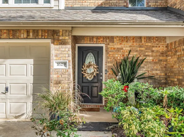 1629 Grable Cove Ln, Spring, TX 77379