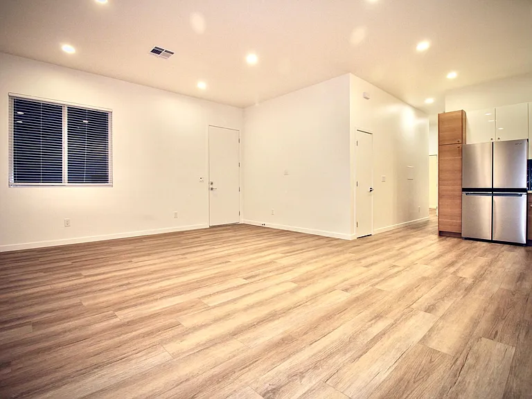 8710 Flower St — Photo 7