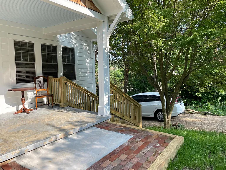 350 S French Broad Ave — Photo 29
