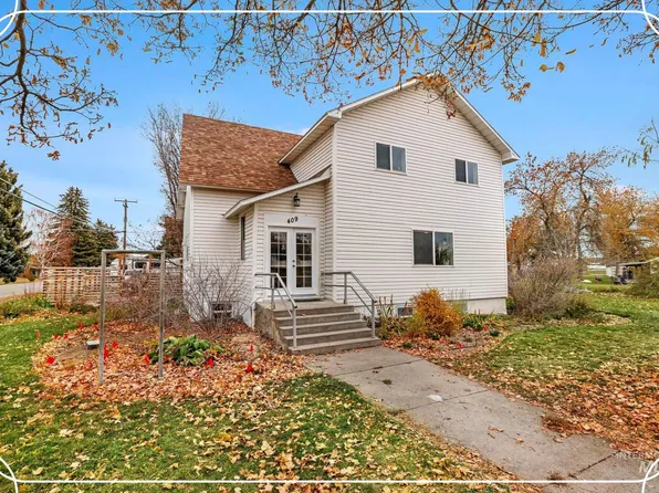 409 1st St E, Hansen, ID 83334