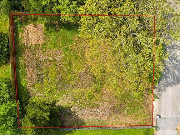 2nd image of S Dockery Ln