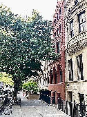 1st image of 23 E 94th St #1A
