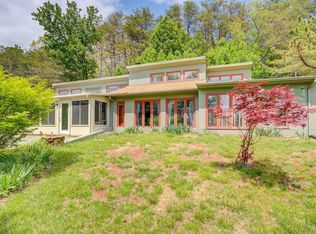 6210 Merriman Rd, Roanoke, VA 24018
