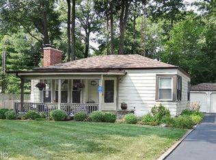 469 Montezuma Rd, Benton Harbor, MI 49022