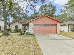 2714 Foliage Green Dr, Kingwood, TX 77339