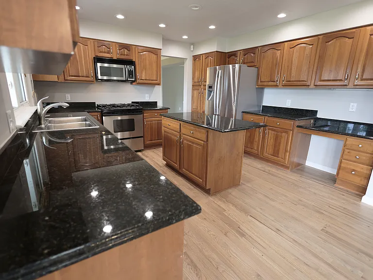 2062 Chesapeake Pl — Photo 12