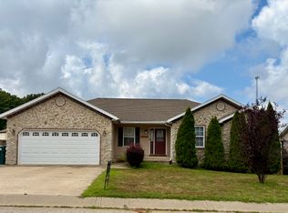 16117 Hummingbird Rd, Saint Robert, MO 65584
