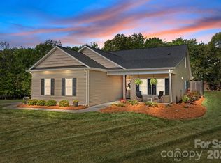 147 Haystack Ln, Olin, NC 28660
