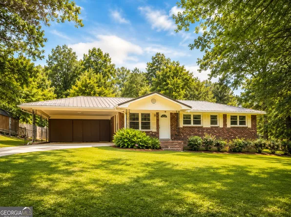 203 Briarwood Dr, Dallas, GA 30132
