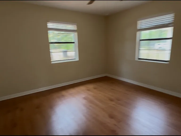 60 Wolverine Ave — Photo 12