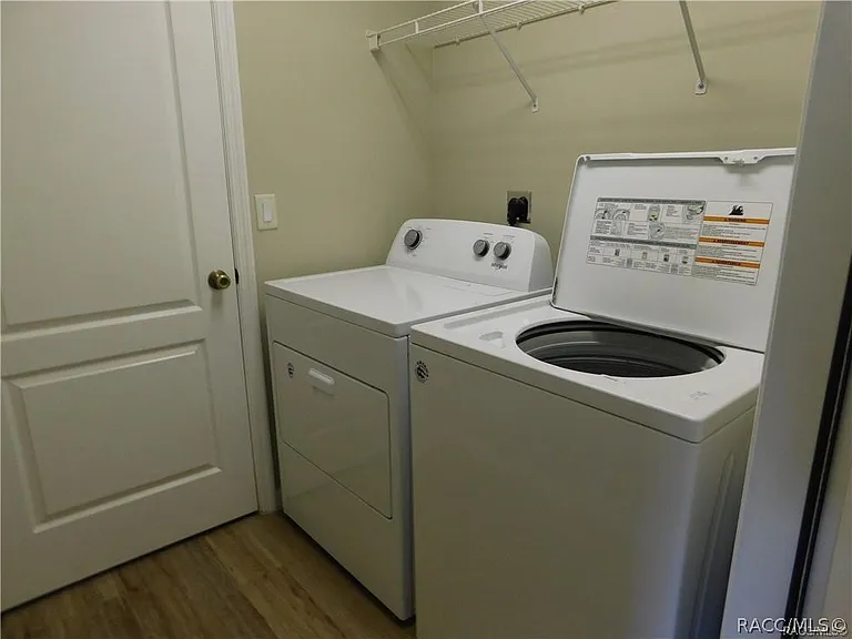 1984 W Marsten Ct — Photo 14