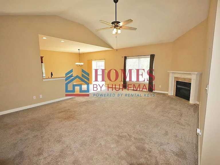 2966 Megan Dr — Photo 6