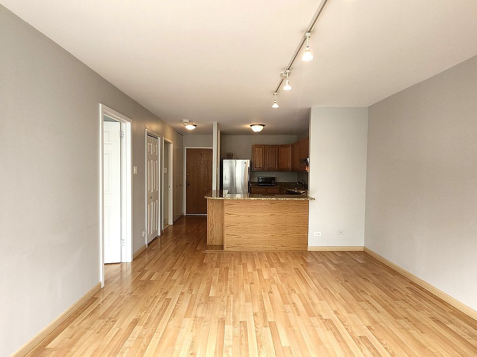 1st image of 211 E Ohio St APT 1606