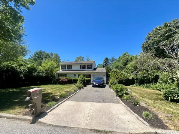 2 Peters Lane, Port Jefferson, NY 11776