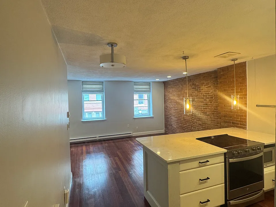 113 Fulton St #2