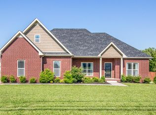 601 Fallbrook Ln, Clarksville, TN 37040