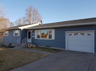 908 W I St, Mccook, NE 69001