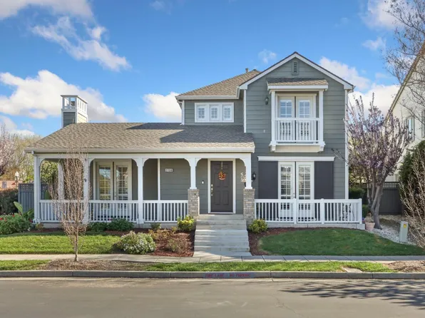 2736 Daisy Ln, Tracy, CA 95377