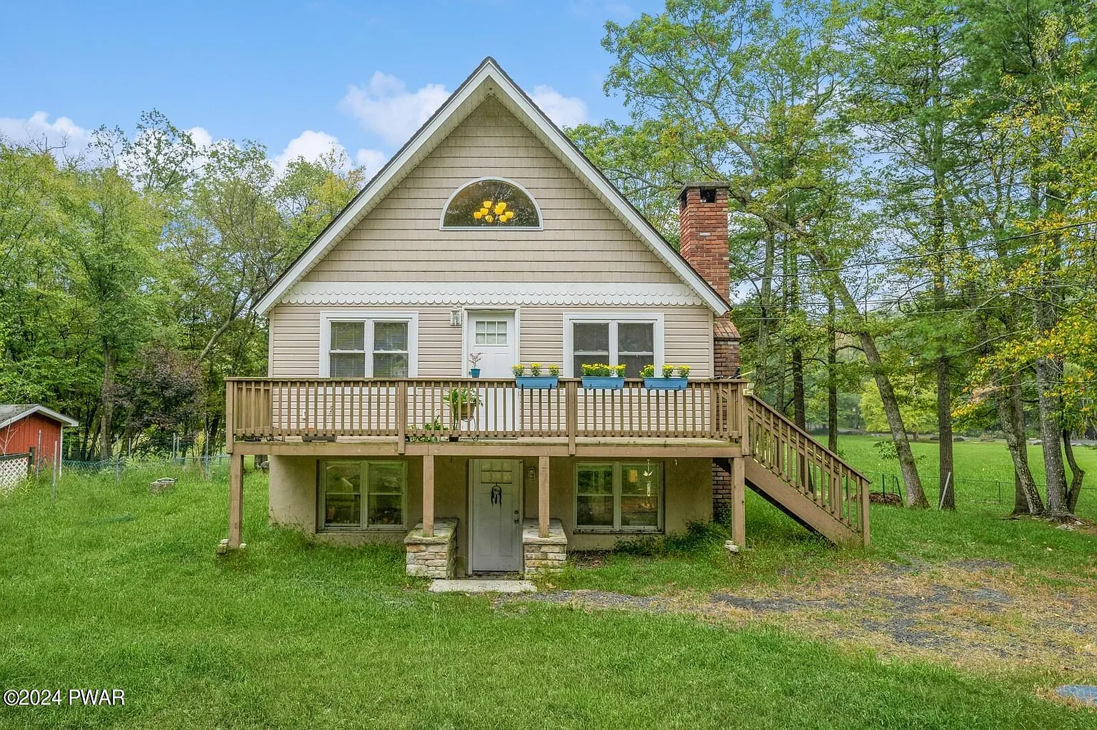 104 Swan Dr photo 1