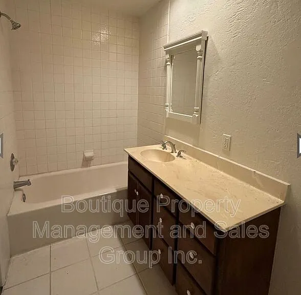 1815 N Westwood Ave #A — Photo 27