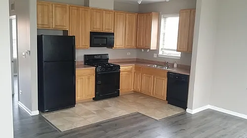 720 W Scott St #2E Photo 1