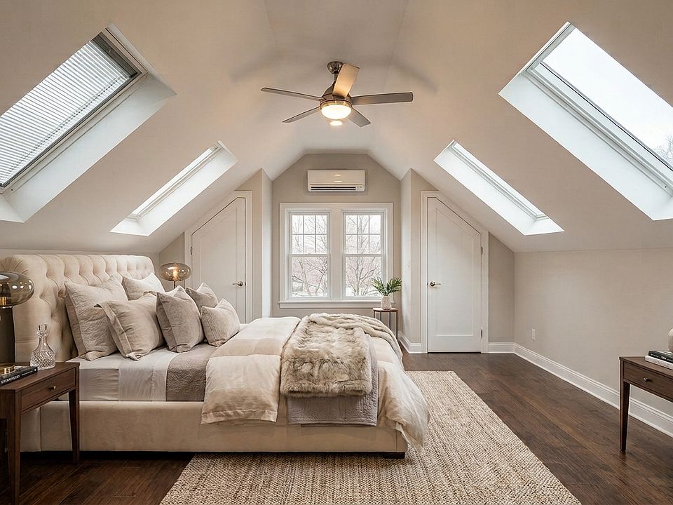 1st image of 1320 N Hoyne Ave #2