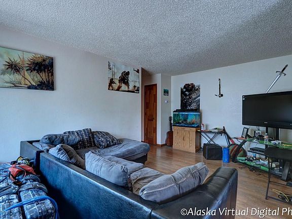4th image of 1101 E Snow Hill Ave