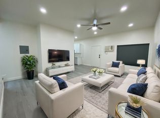 6910 Ben Ave APT 4, North Hollywood, CA 91605