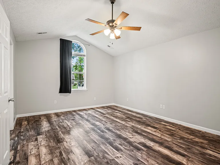 2099 Yacht Club Rd — Photo 24