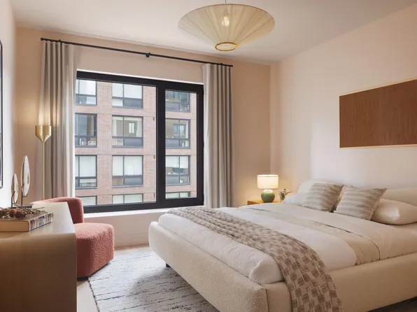 428 West 19th Street image 4 of 17