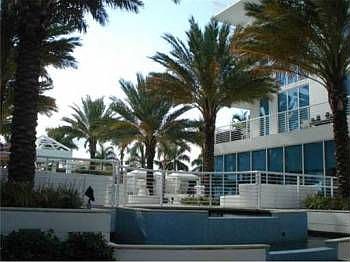 5th image of 2821 Ocean Blvd #408S