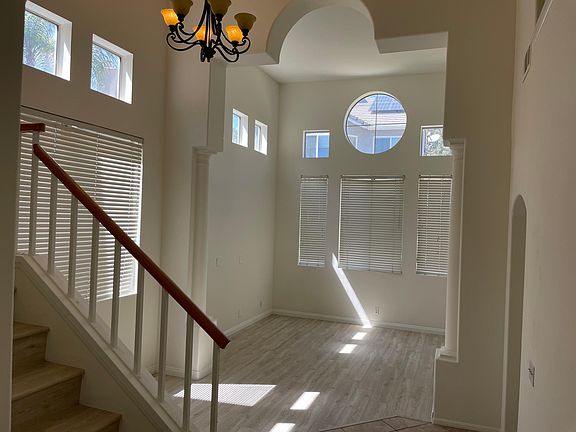 4th image of 14734 Bordeaux Ln