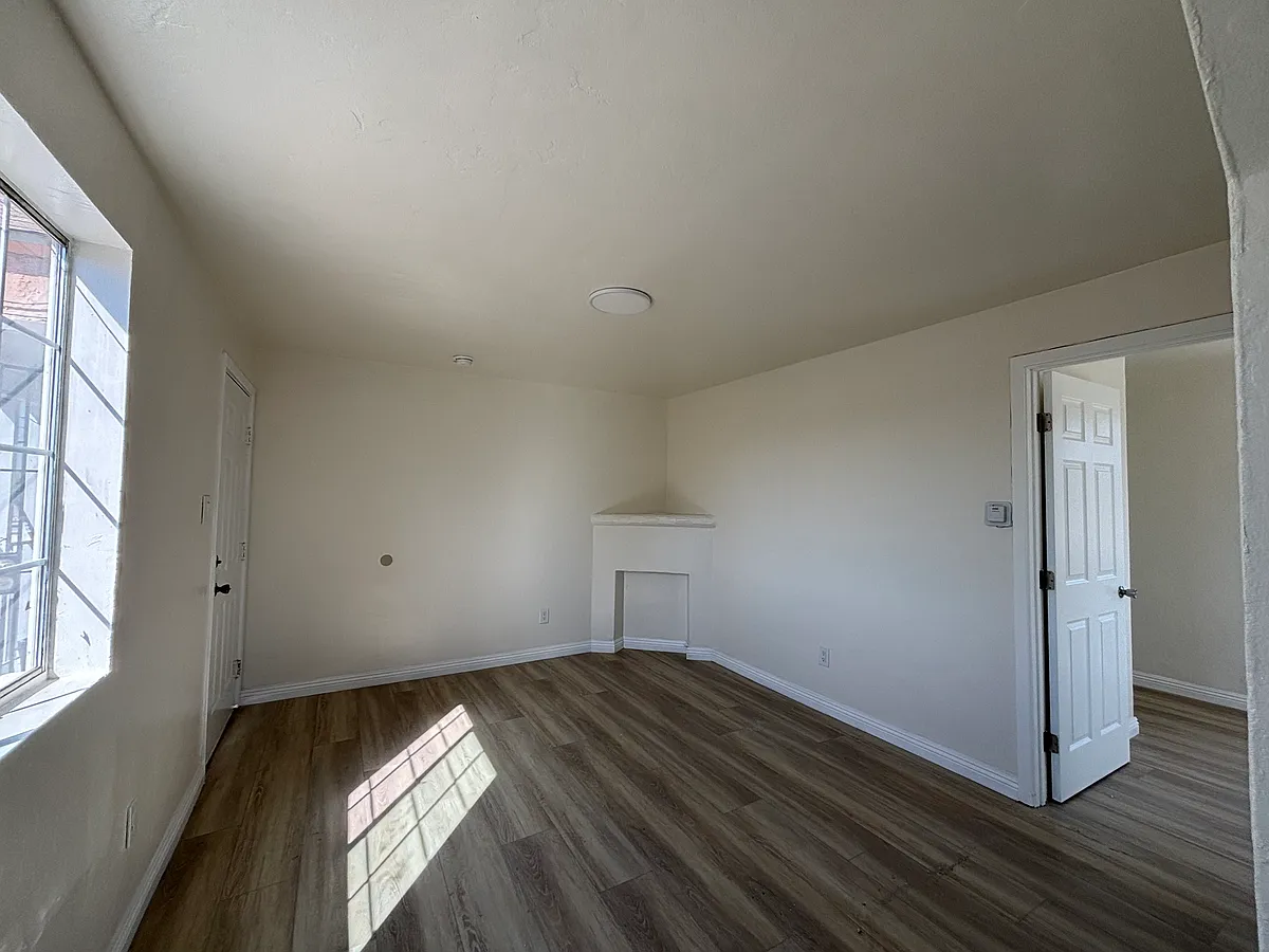 Building Photo - 11824 2nd Ave #D