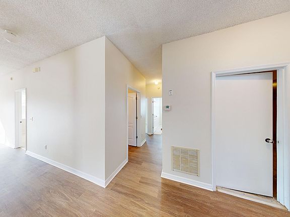 5th image of 11958 Redbridge Dr