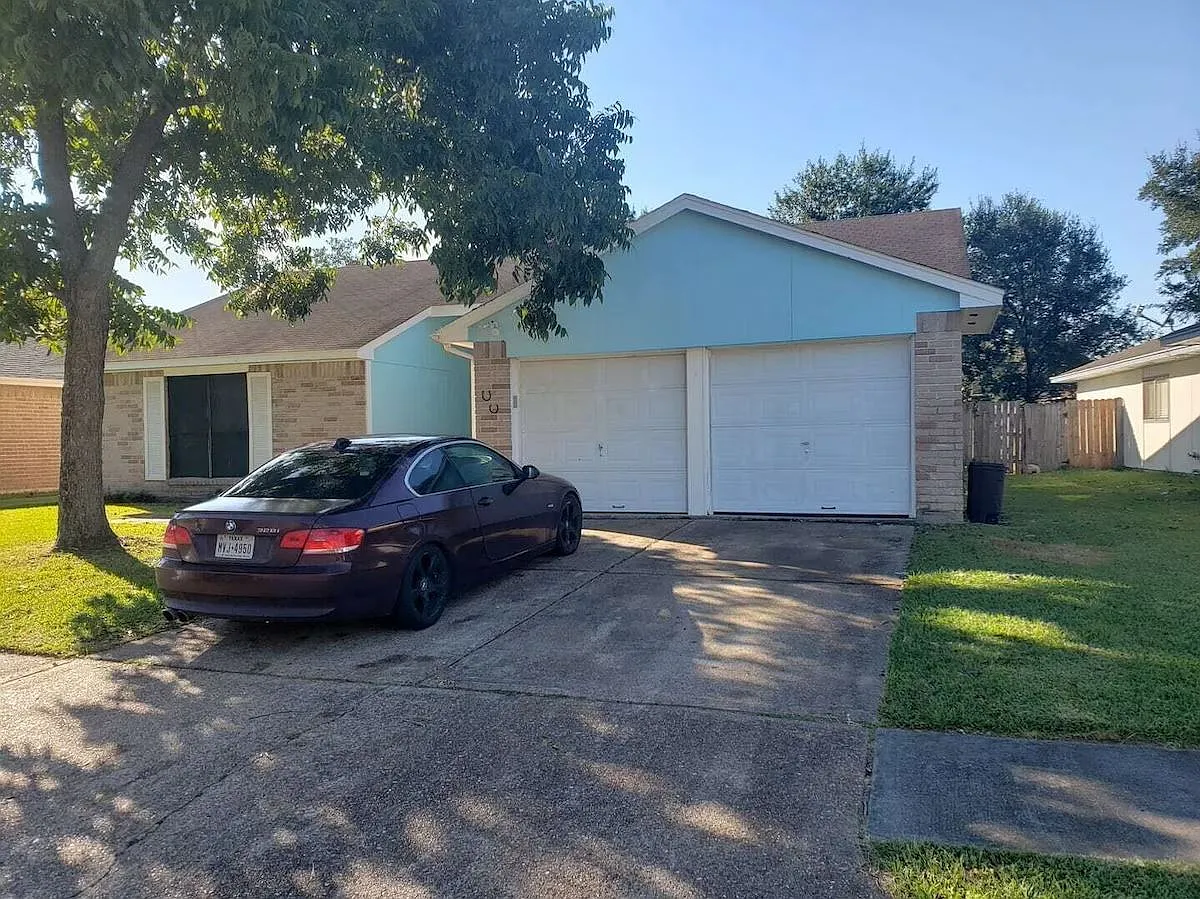 3 bed, 1449 sqft, $4,000 — Photo 1