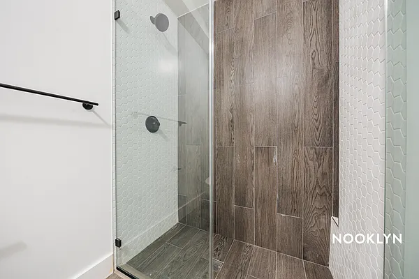 Rented by Nooklyn NYC LLC | media 23