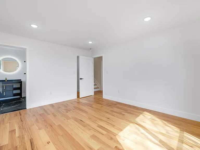 270 Lafayette Ave #2 — Photo 6