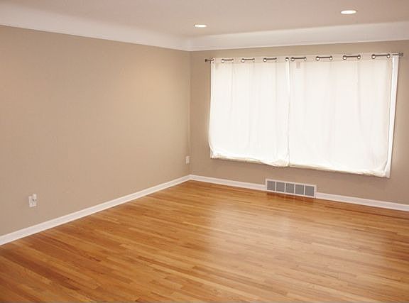 2nd image of 8961 Denne St