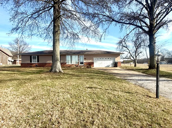 6950 Reinneck Rd, Belleville, IL 62221