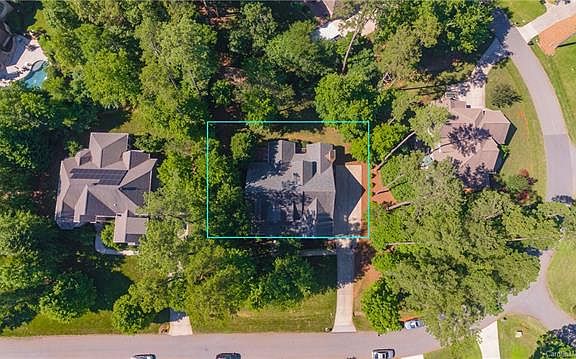 3rd image of 7976 Glen Abbey Cir