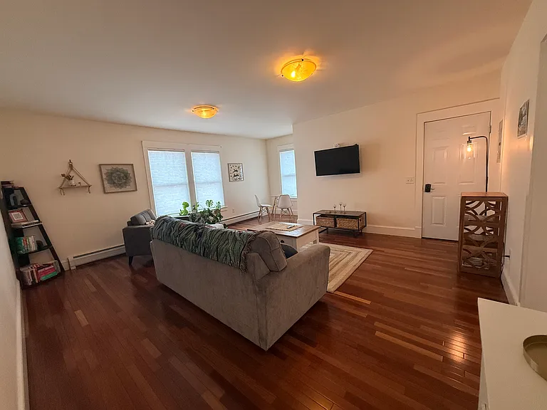 430 Shelburne Rd #3 — Photo 36