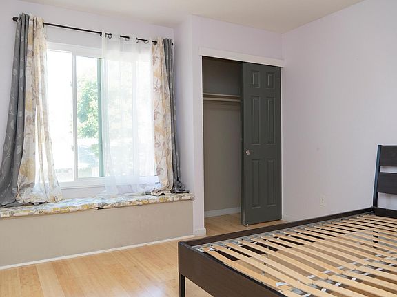 3rd image of 2736 Catania Way