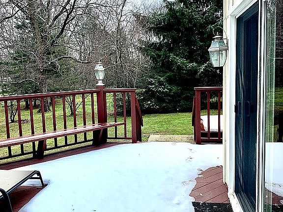 4th image of 25815 Shaker Blvd