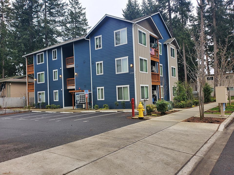 1st image of 1244 Cora St SE #303