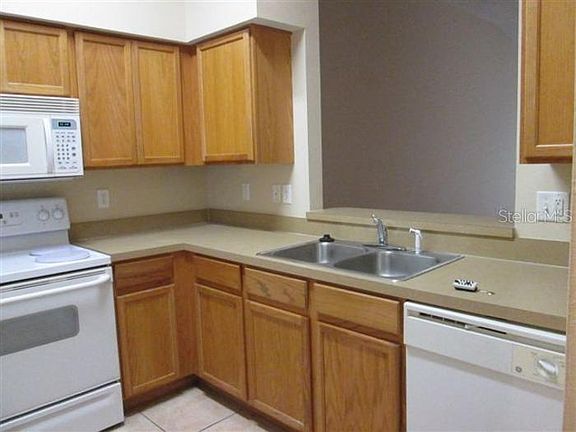 5th image of 13319 Ashbark Ct
