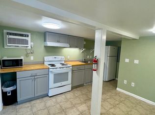 203 Ashworth Ave APT 4, Hampton, NH 03842