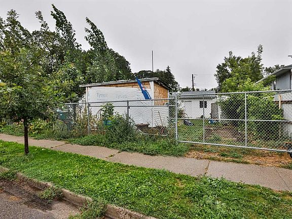 2nd image of 1901 W 1st Ave N