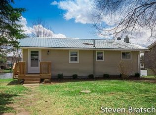 3776 Pine Trail Dr, Sheridan, MI 48884